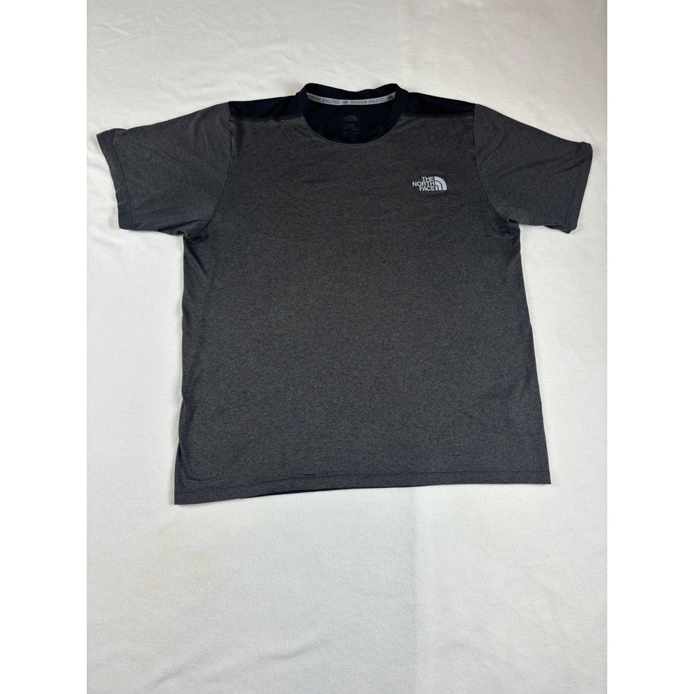 The North Face Mountain Athletics Mens M Gray FlashDry Training‎ T-Shirt Heather